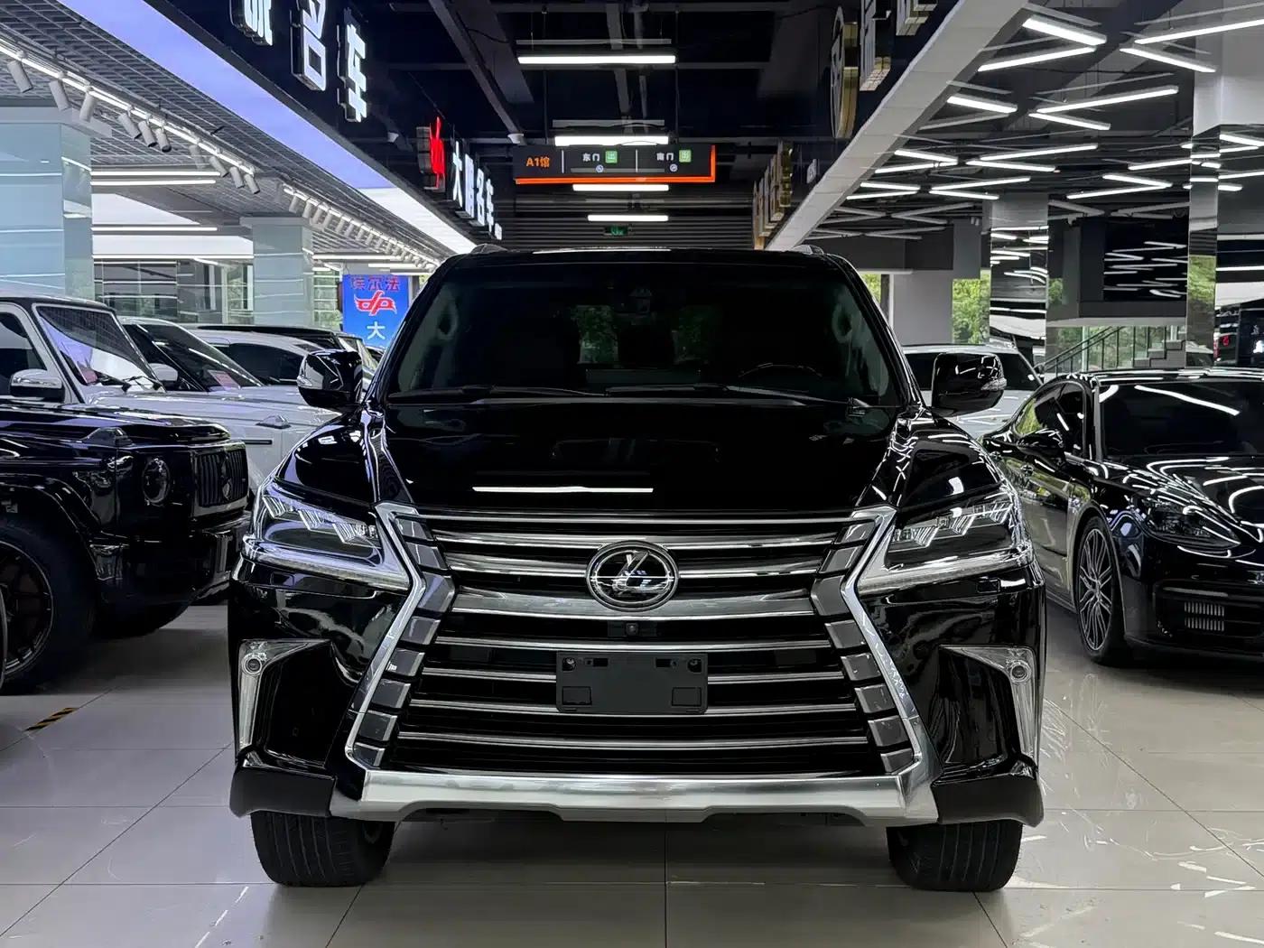 2019 Lexus LX 570 (Canadian Spec) — миниатюра 2