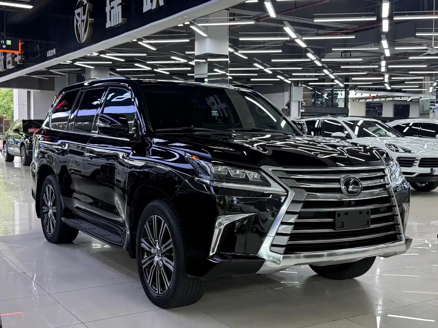 2019 Lexus LX 570 (Canadian Spec) — миниатюра 3