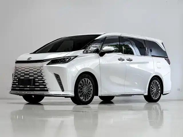Lexus LM 500h 2025 Four-Seat Executive Edition