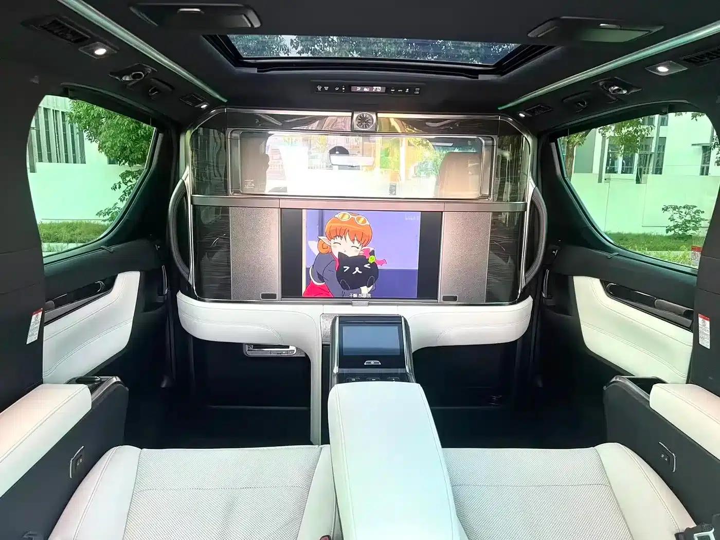 Lexus LM 2020 300h Four-Seat Executive Edition — миниатюра 14
