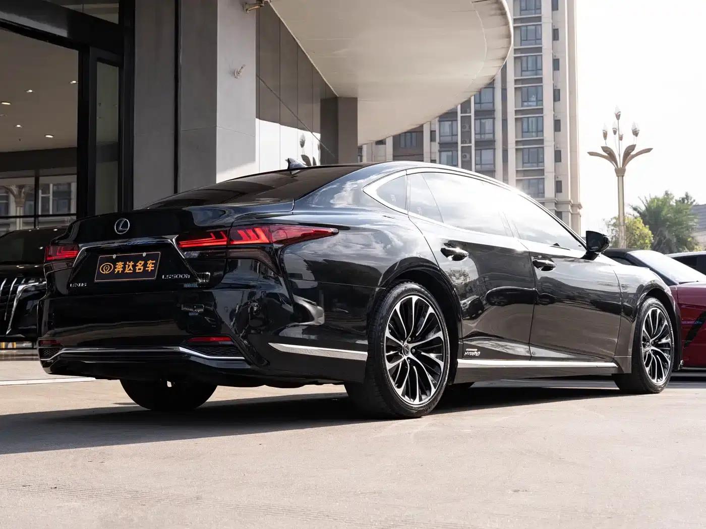 Lexus LS 500h Executive Edition 2021 — миниатюра 3