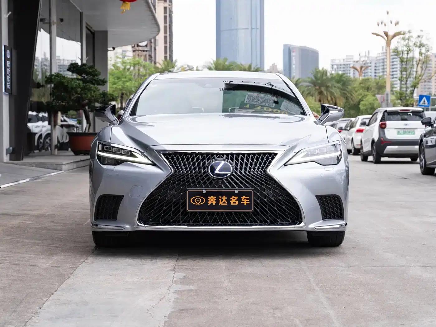 Lexus LS 500h Executive Edition 2021 — миниатюра 2