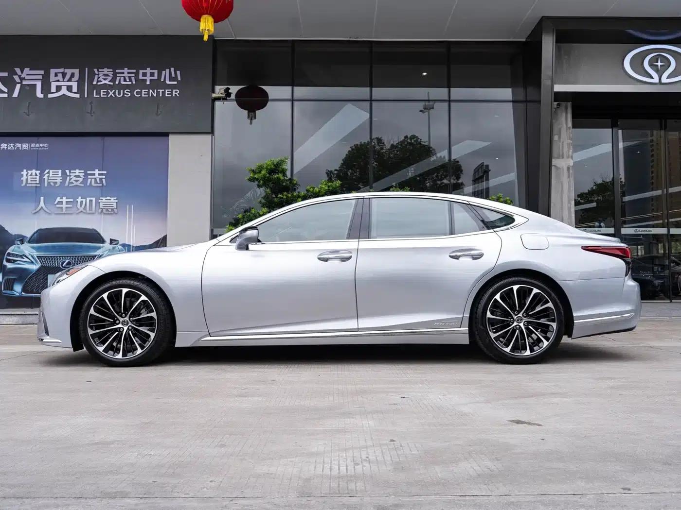 Lexus LS 500h Executive Edition 2021 — миниатюра 4