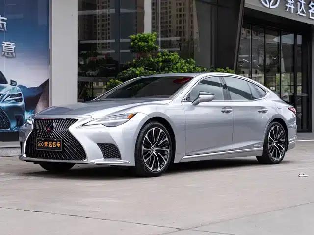 Lexus LS 500h Executive Edition 2021