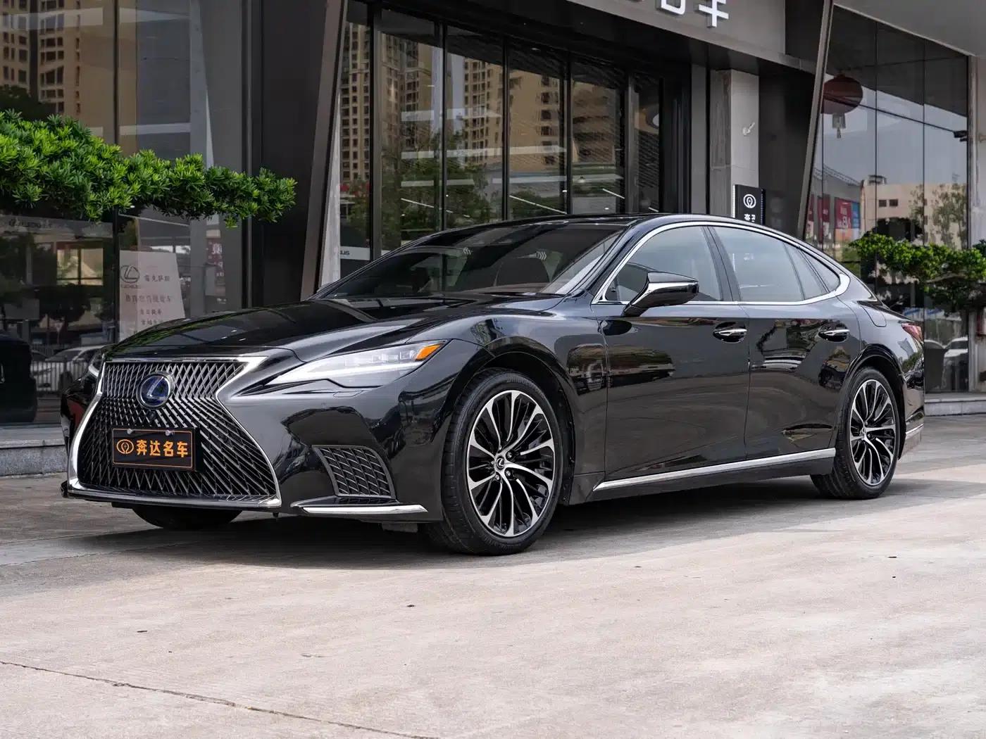 Lexus LS 500h Executive Edition 2021 — миниатюра 1