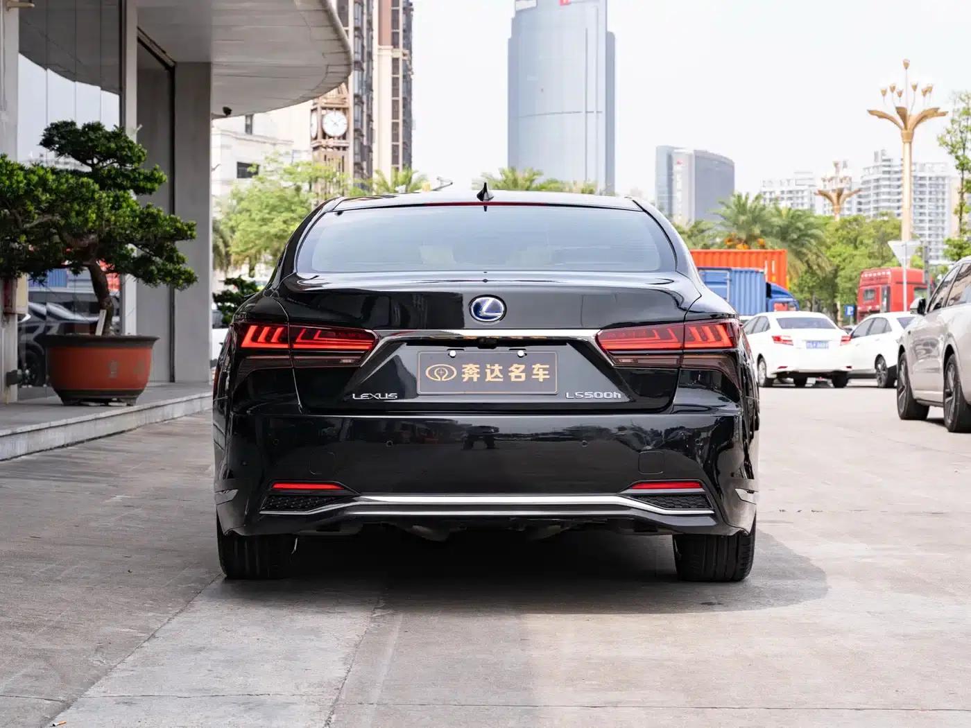 Lexus LS 500h Executive Edition 2021 — миниатюра 28