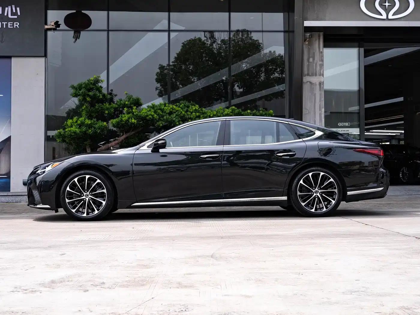 Lexus LS 500h Executive Edition 2021 — миниатюра 4