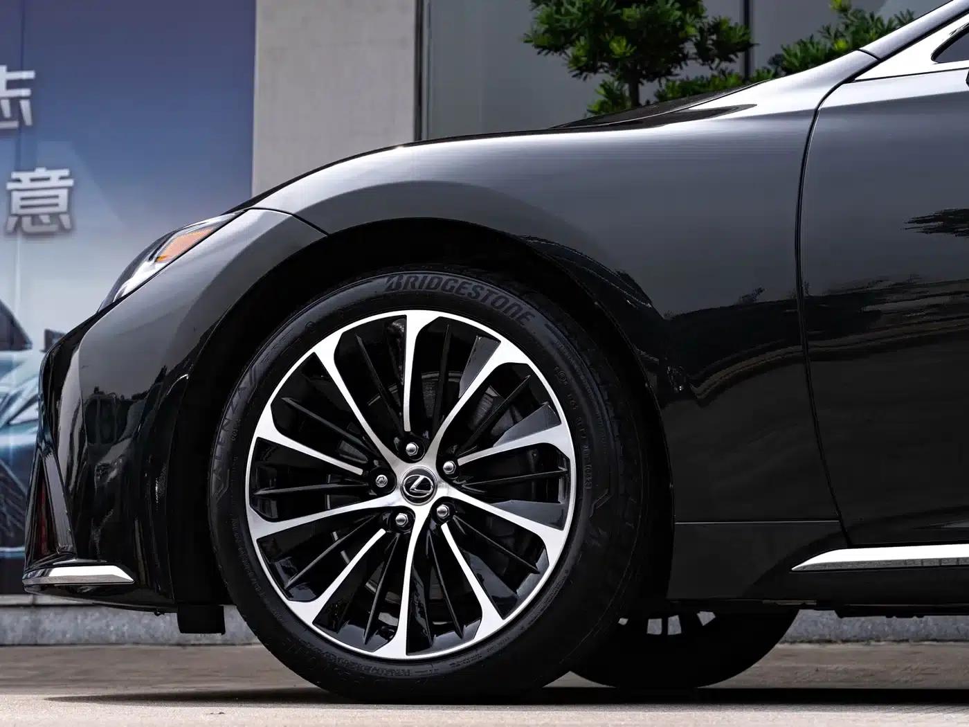 Lexus LS 500h Executive Edition 2021 — миниатюра 31