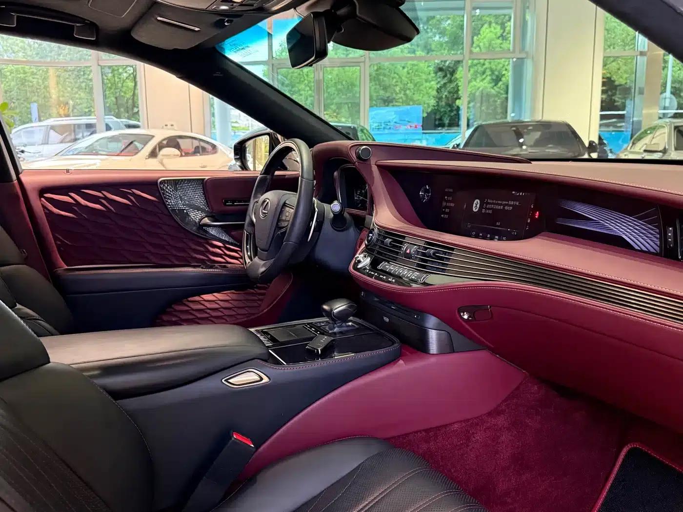 Lexus LS 2018 500h Executive Edition (China V emission standard) — миниатюра 19