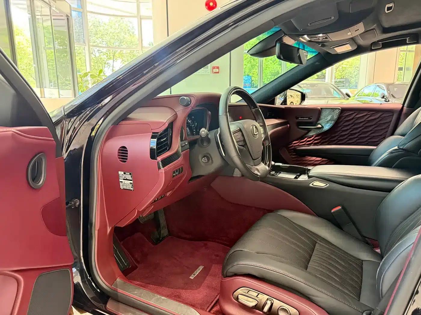 Lexus LS 2018 500h Executive Edition (China V emission standard) — миниатюра 6