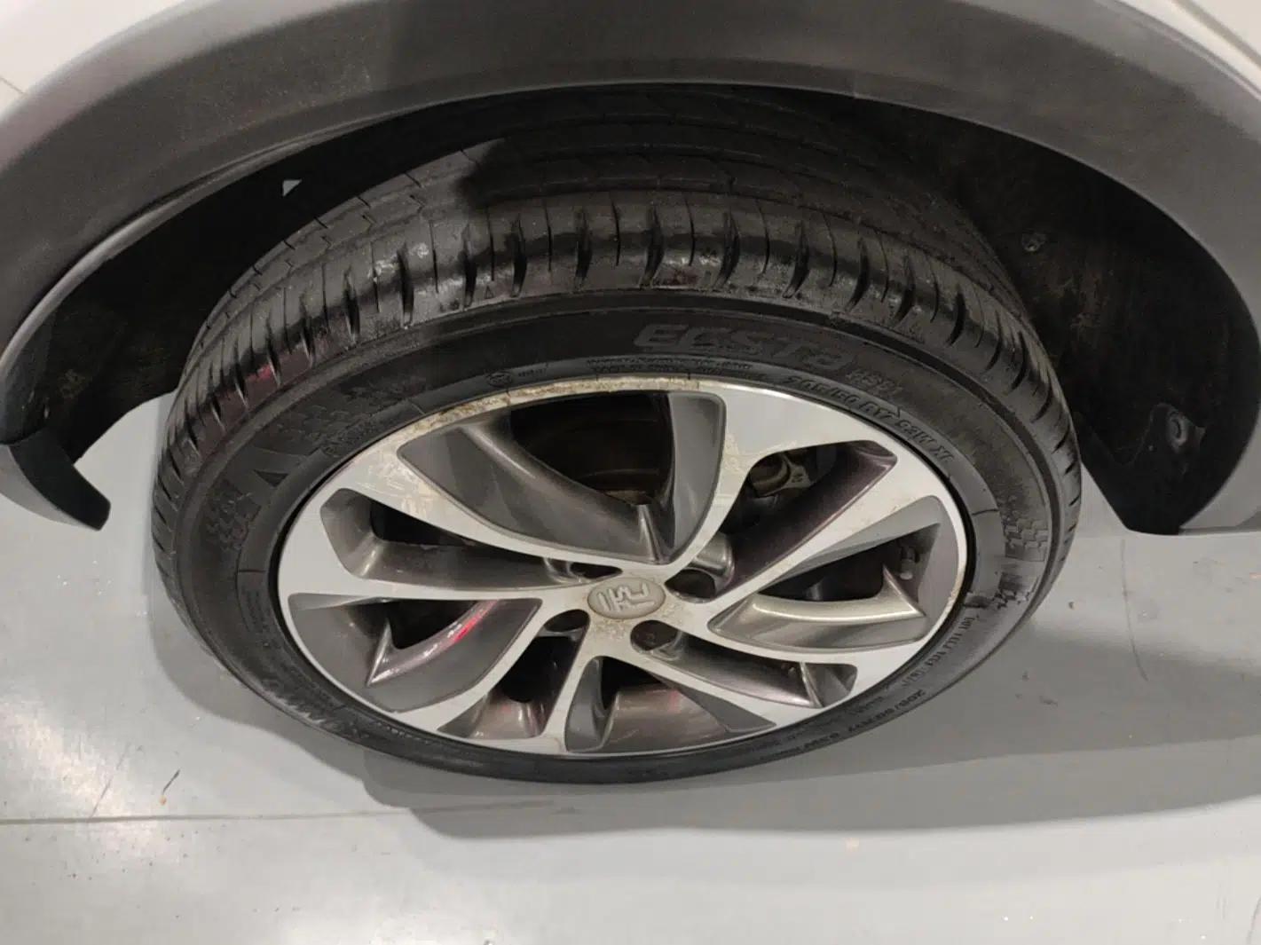 BYD Yuan 2017 1.5L Automatic Cool & Connected Model — миниатюра 11