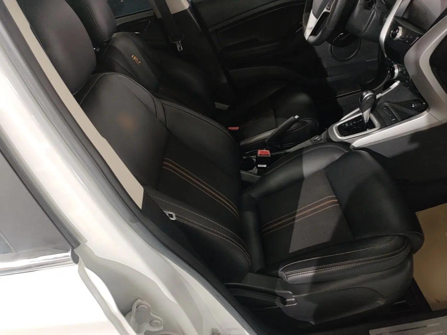 BYD Yuan 2017 1.5L Automatic Cool & Connected Model — миниатюра 19