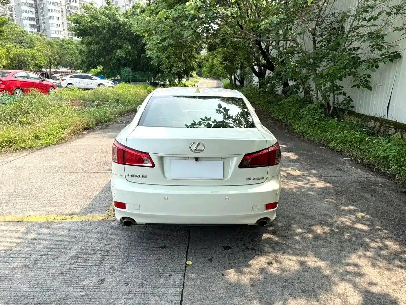 Lexus IS 2011 250 Elite Edition — миниатюра 13