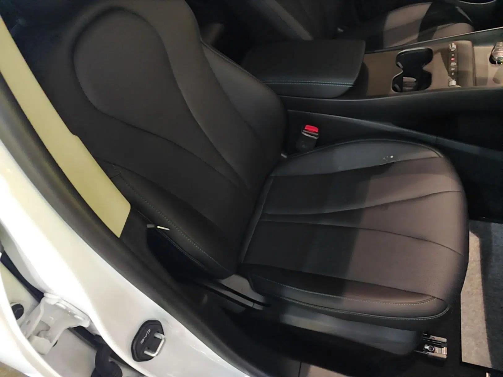 BYD Seal 05 DM-i 2026 DM-i 128KM Luxury Edition — миниатюра 19
