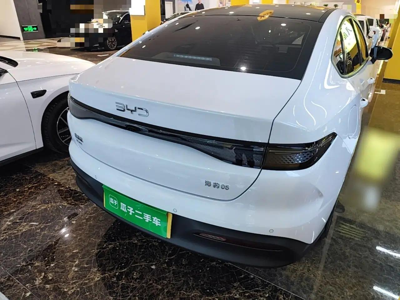 BYD Seal 05 DM-i 2026 DM-i 128KM Luxury Edition — миниатюра 6