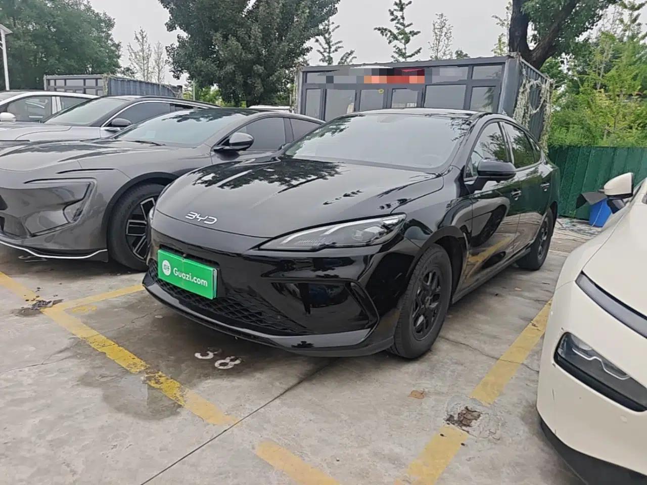 BYD Seal 05 DM-i 2025 DM-i Smart Drive 55KM Luxury Model — миниатюра 1