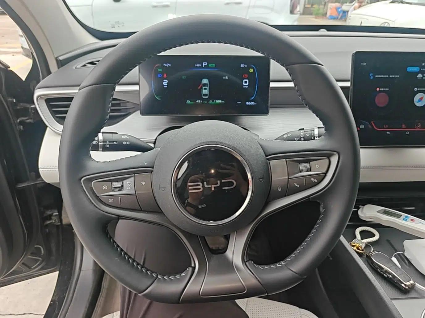 BYD Seal 05 DM-i 2025 DM-i Smart Drive 55KM Luxury Model — миниатюра 13