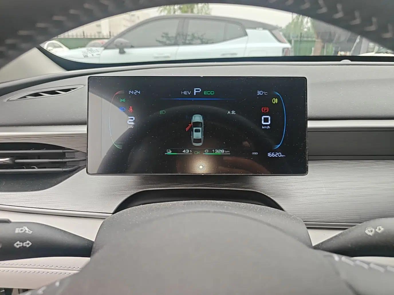 BYD Seal 05 DM-i 2025 DM-i Smart Drive 55KM Luxury Model — миниатюра 14