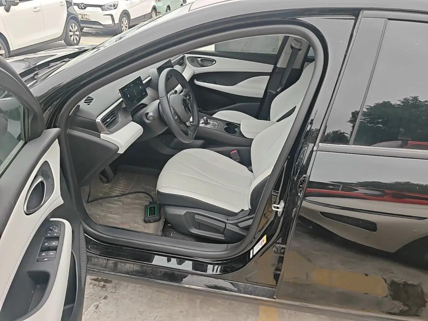 BYD Seal 05 DM-i 2025 DM-i Smart Drive 55KM Luxury Model — миниатюра 17