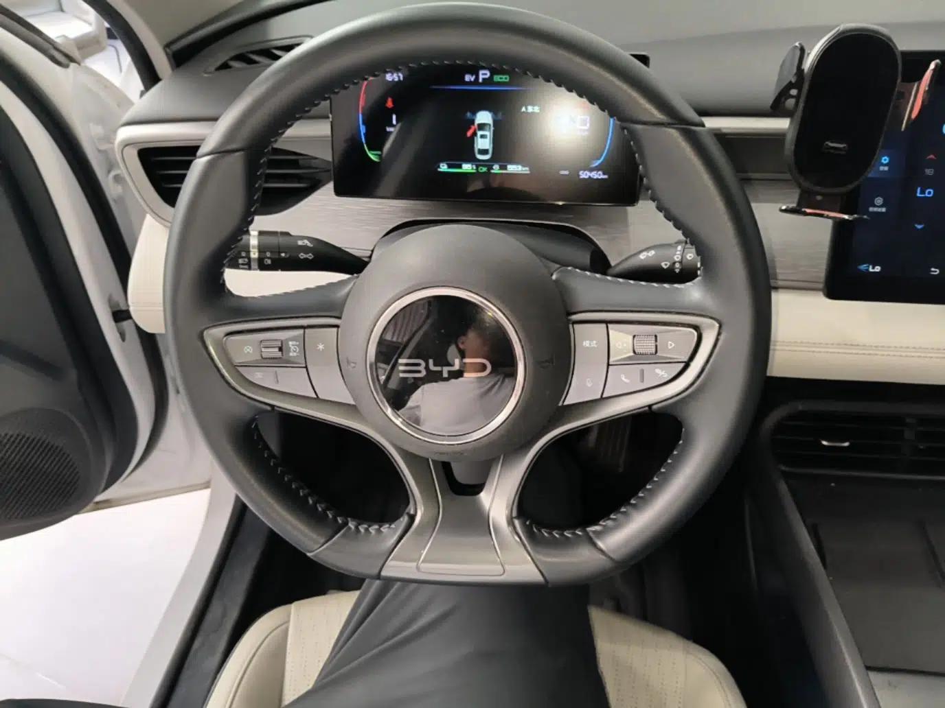 BYD Seal 05 DM-i 2025 DM-i Smart Drive 55KM Luxury Model — миниатюра 13
