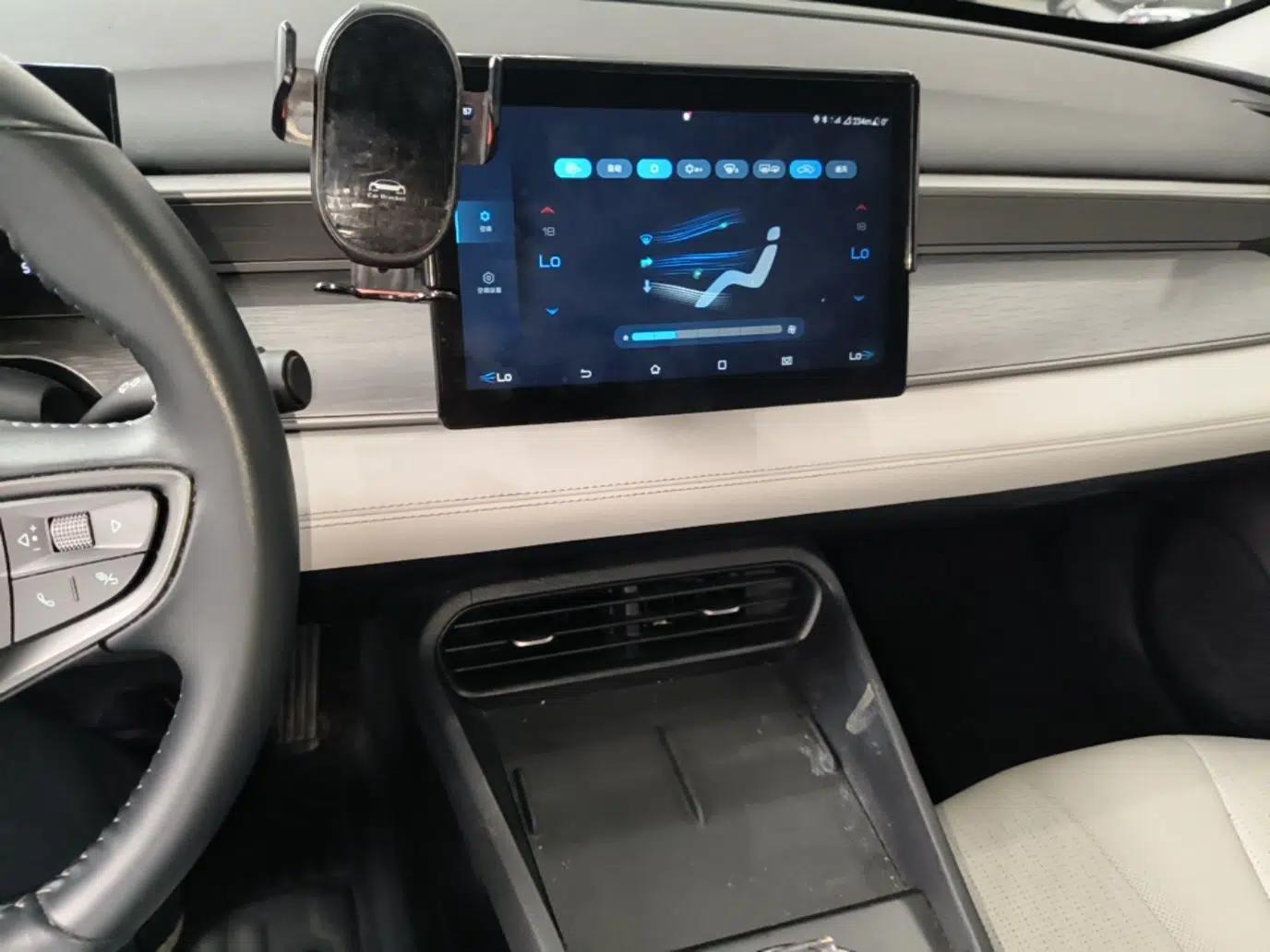 BYD Seal 05 DM-i 2025 DM-i Smart Drive 55KM Luxury Model — миниатюра 15