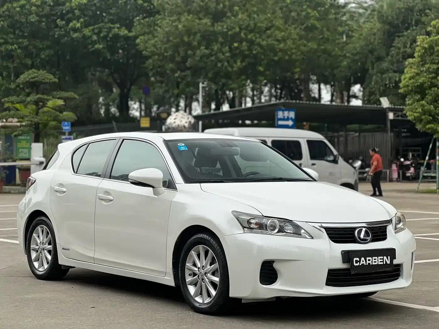 Lexus CT 2012 CT200h Elite Edition — миниатюра 3
