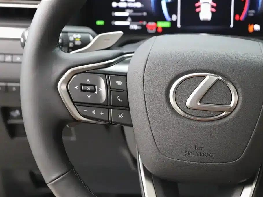 Lexus GX 2024 Lingfeng Edition — миниатюра 17