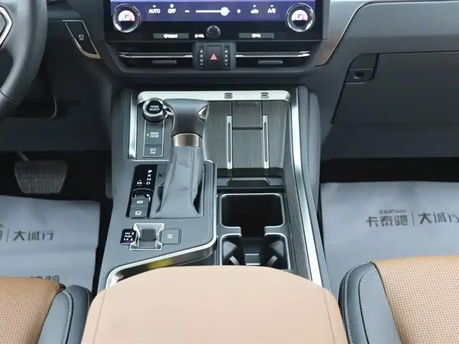 Lexus GX 2024 Lingfeng Edition — миниатюра 20