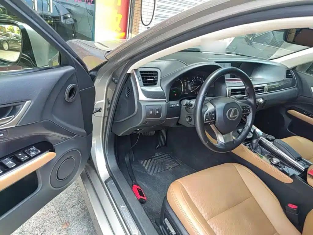 Lexus GS 2016 300h Leading Edition — миниатюра 16