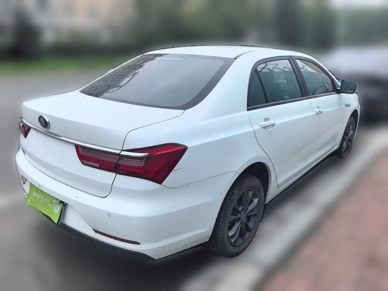 BYD Qin 2019 1.5L Automatic Luxury Model — миниатюра 4