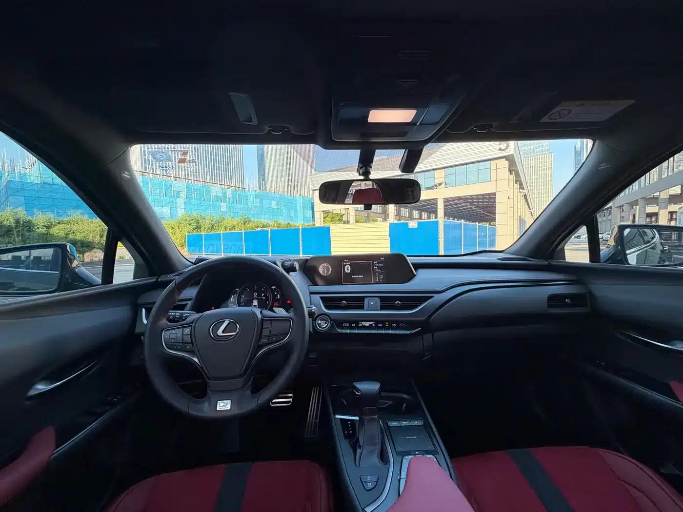 Lexus UX 2020 200 F SPORT Edition — миниатюра 6