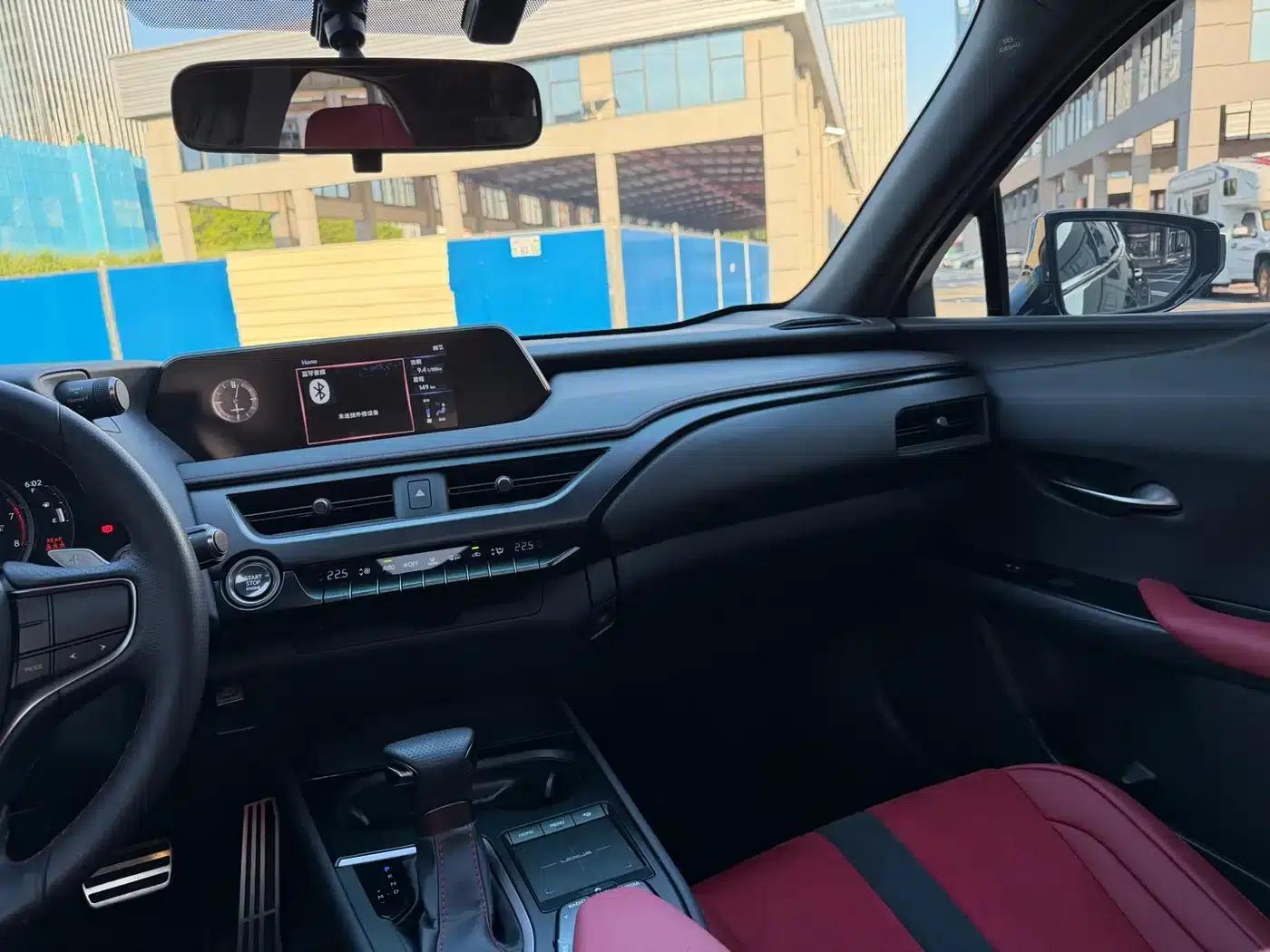 Lexus UX 2020 200 F SPORT Edition — миниатюра 8