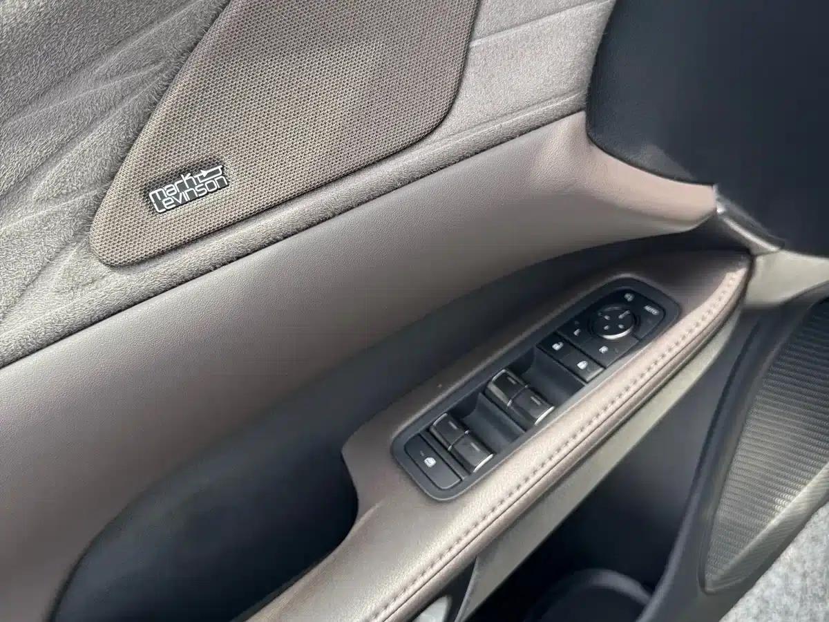 Lexus RX Hybrid 2023 450h+ AWD Enjoy Edition — миниатюра 15