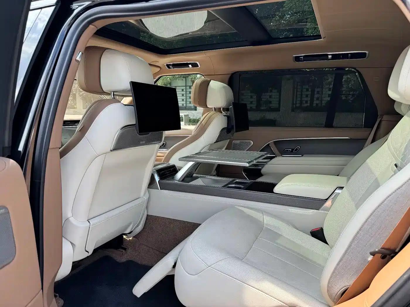 2024 Range Rover 3.0 L6 400PS SV Autobiography Long Wheelbase 4-Seater — миниатюра 11