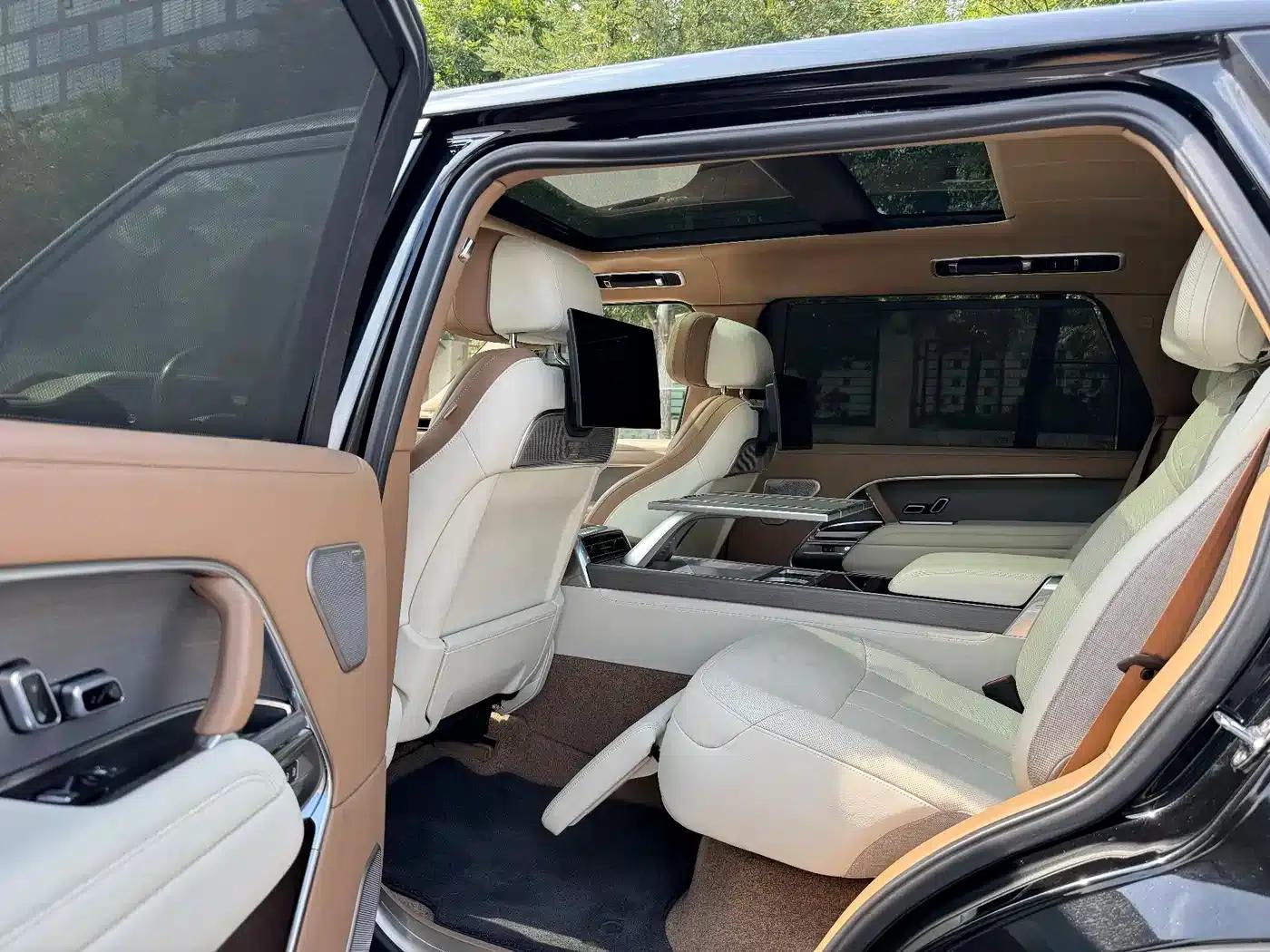 2024 Range Rover 3.0 L6 400PS SV Autobiography Long Wheelbase 4-Seater — миниатюра 12