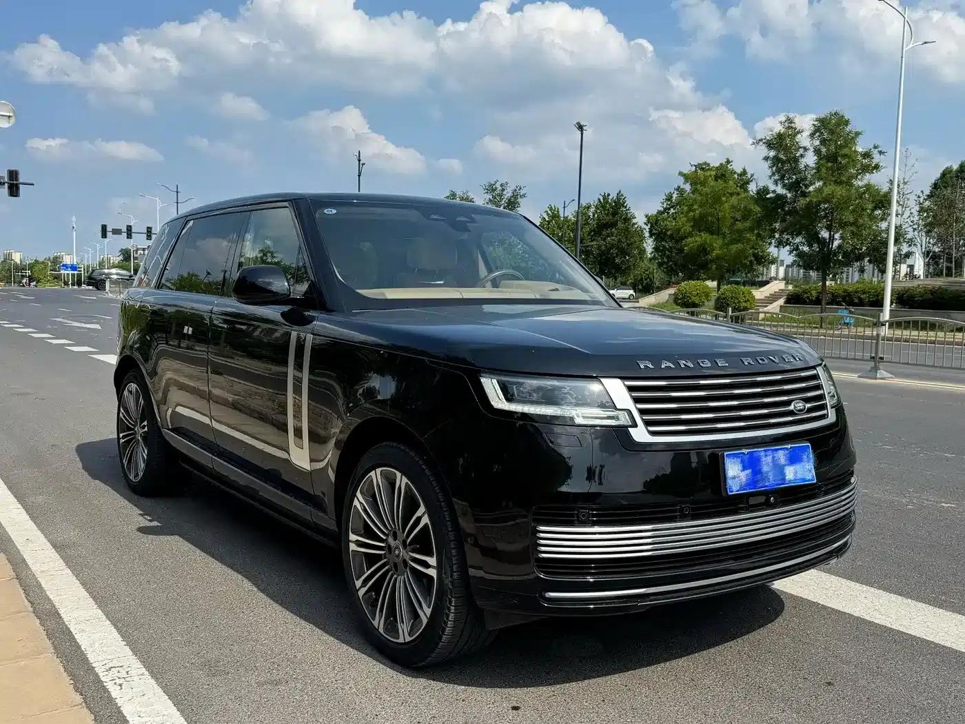 2024 Range Rover 3.0 L6 400PS SV Autobiography Long Wheelbase 4-Seater — миниатюра 3