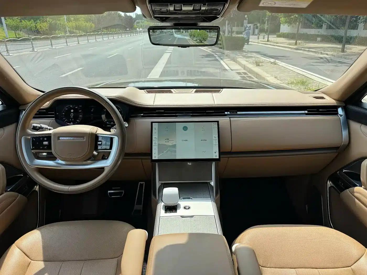 2024 Range Rover 3.0 L6 400PS SV Autobiography Long Wheelbase 4-Seater — миниатюра 5