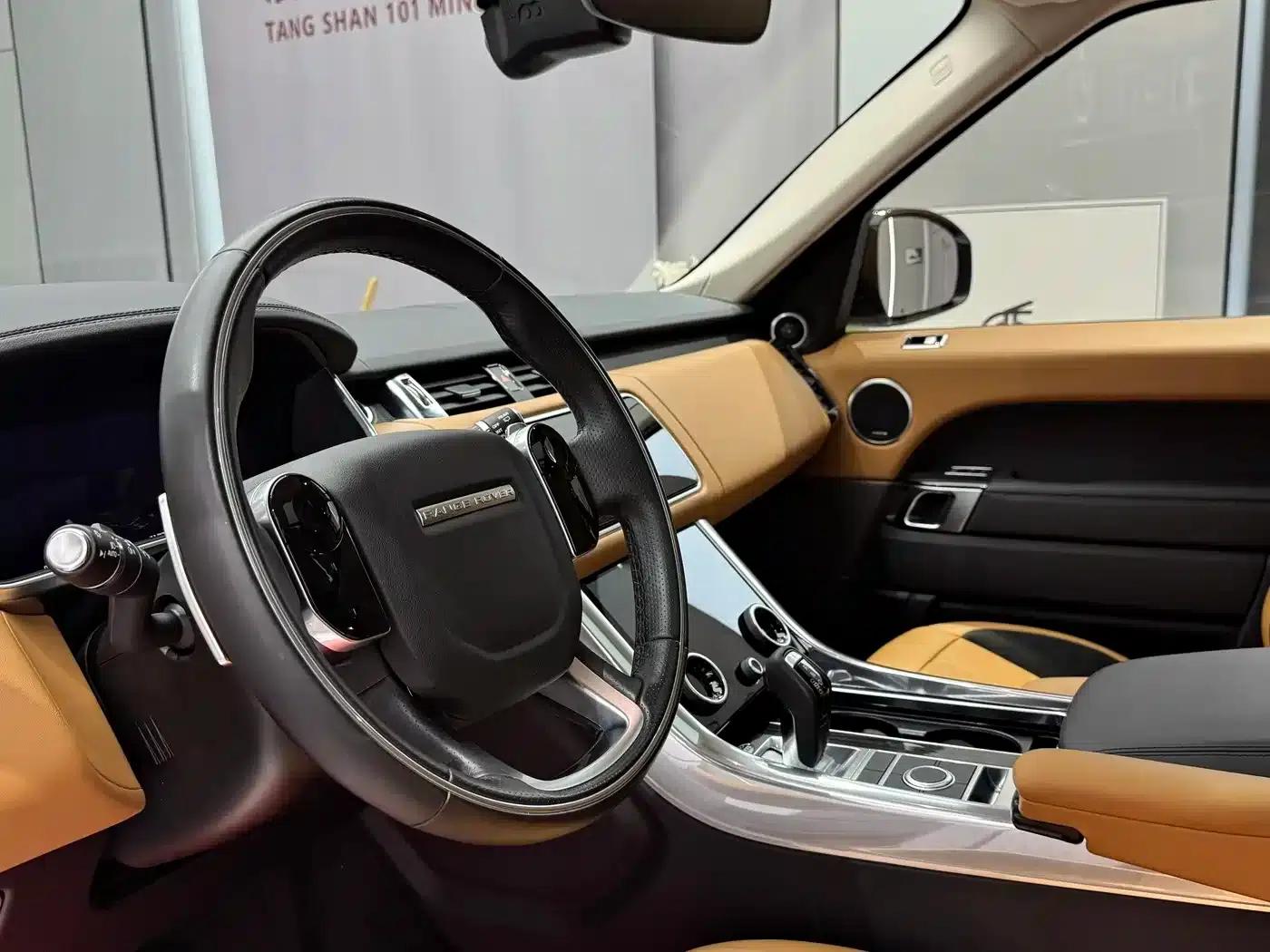Range Rover Sport 2022 3.0 L6 Black Edition — миниатюра 13