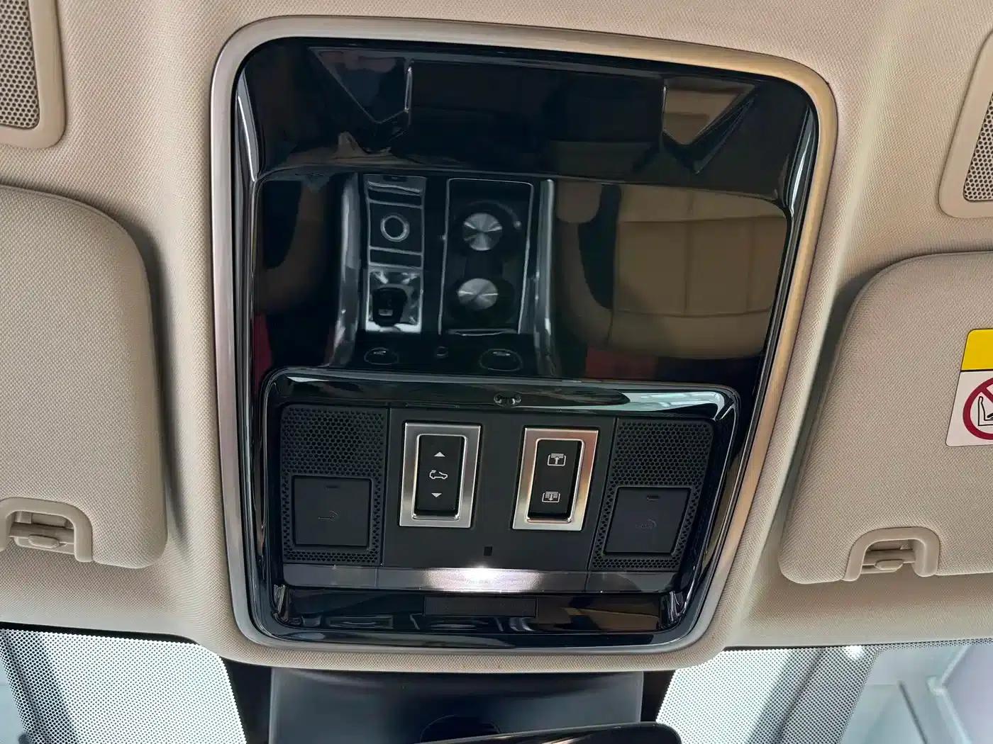 Range Rover Sport 2022 3.0 L6 Black Edition — миниатюра 19