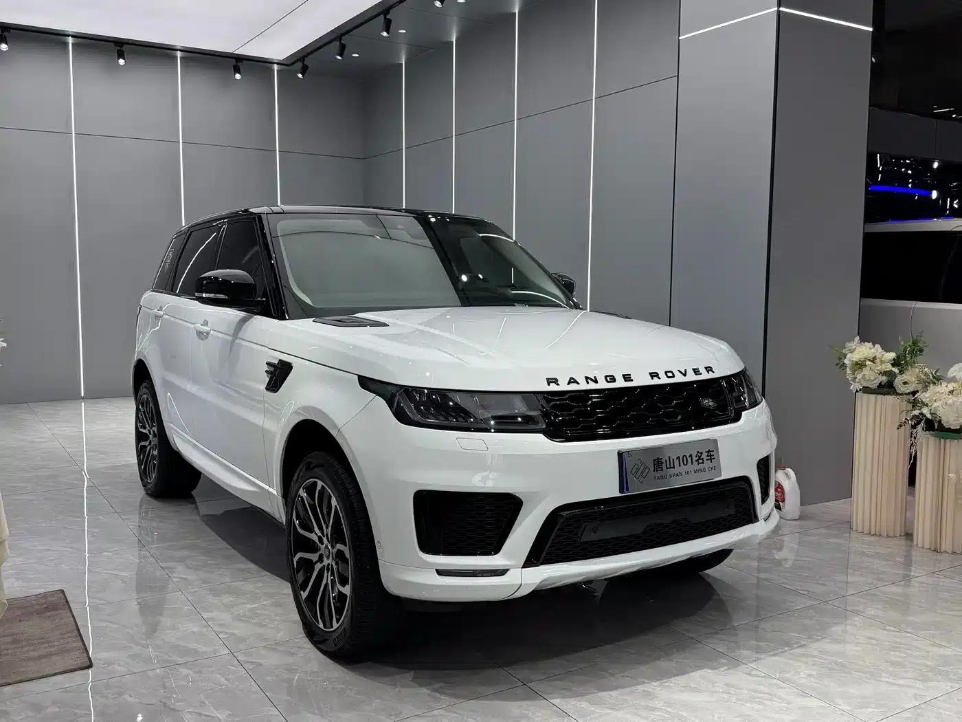 Range Rover Sport 2022 3.0 L6 Black Edition — миниатюра 3