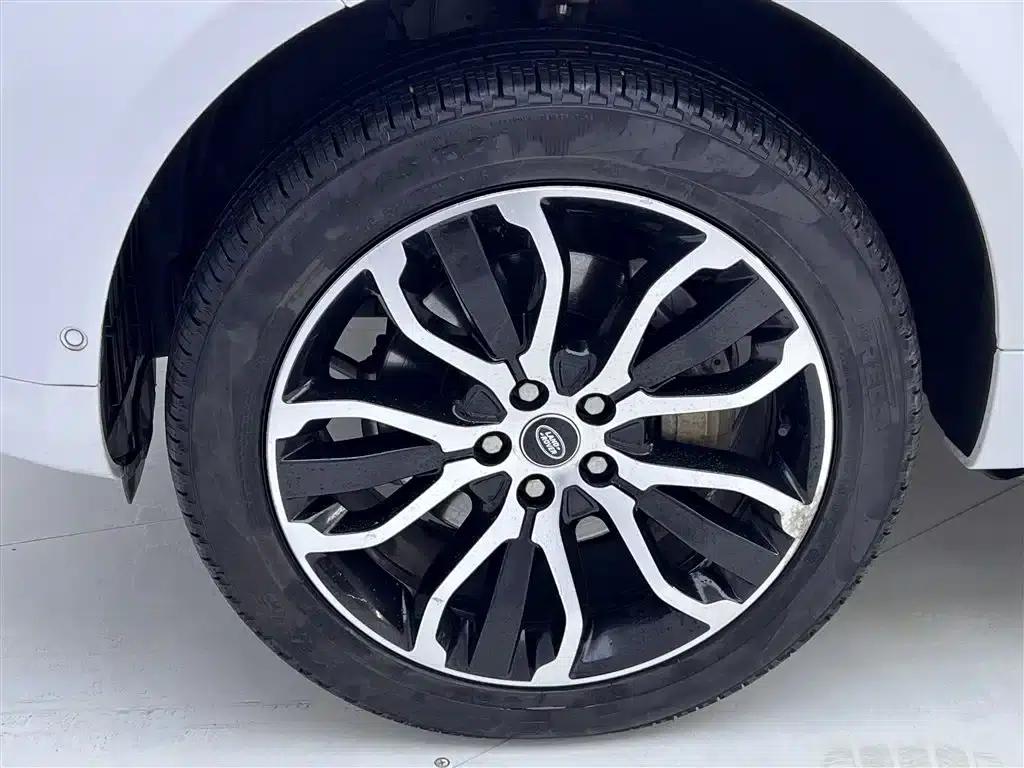 Range Rover Sport 2022 3.0 L6 Black Edition — миниатюра 11