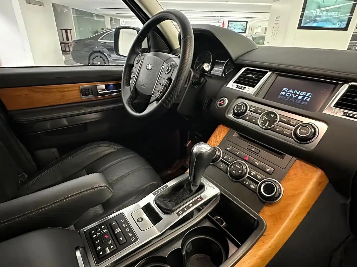 Range Rover Sport 2012 3.0 TDV6 HSE Diesel — миниатюра 14