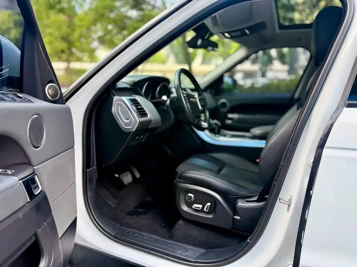 Range Rover Sport 2015 3.0 SDV6 HSE — миниатюра 4