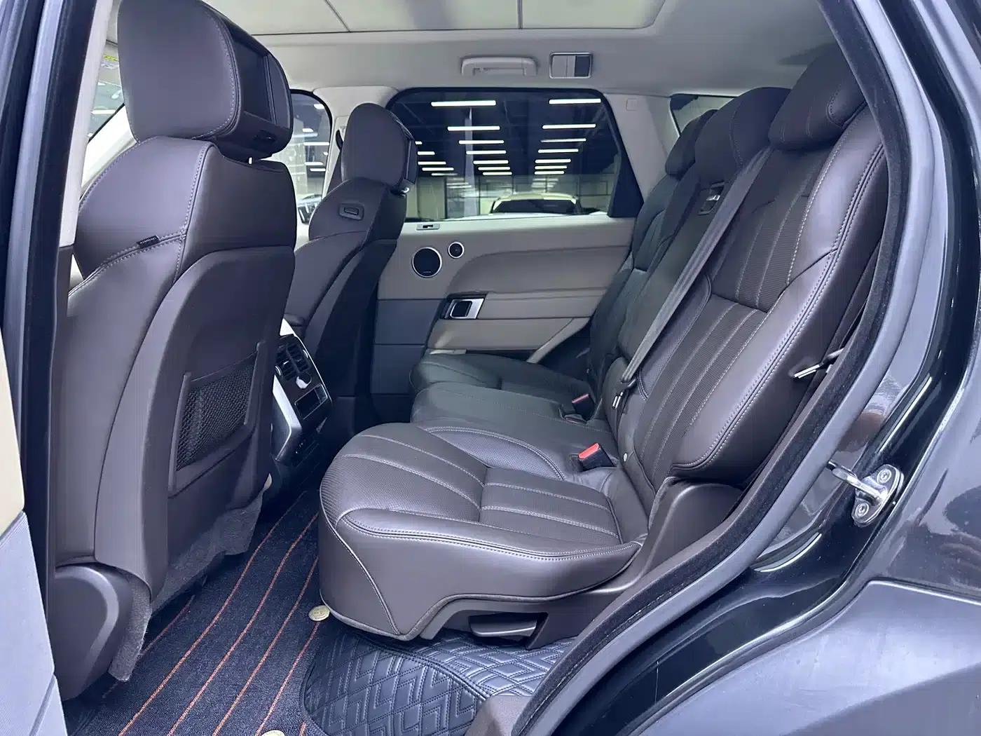 Range Rover Sport 2015 3.0 SDV6 HSE — миниатюра 11