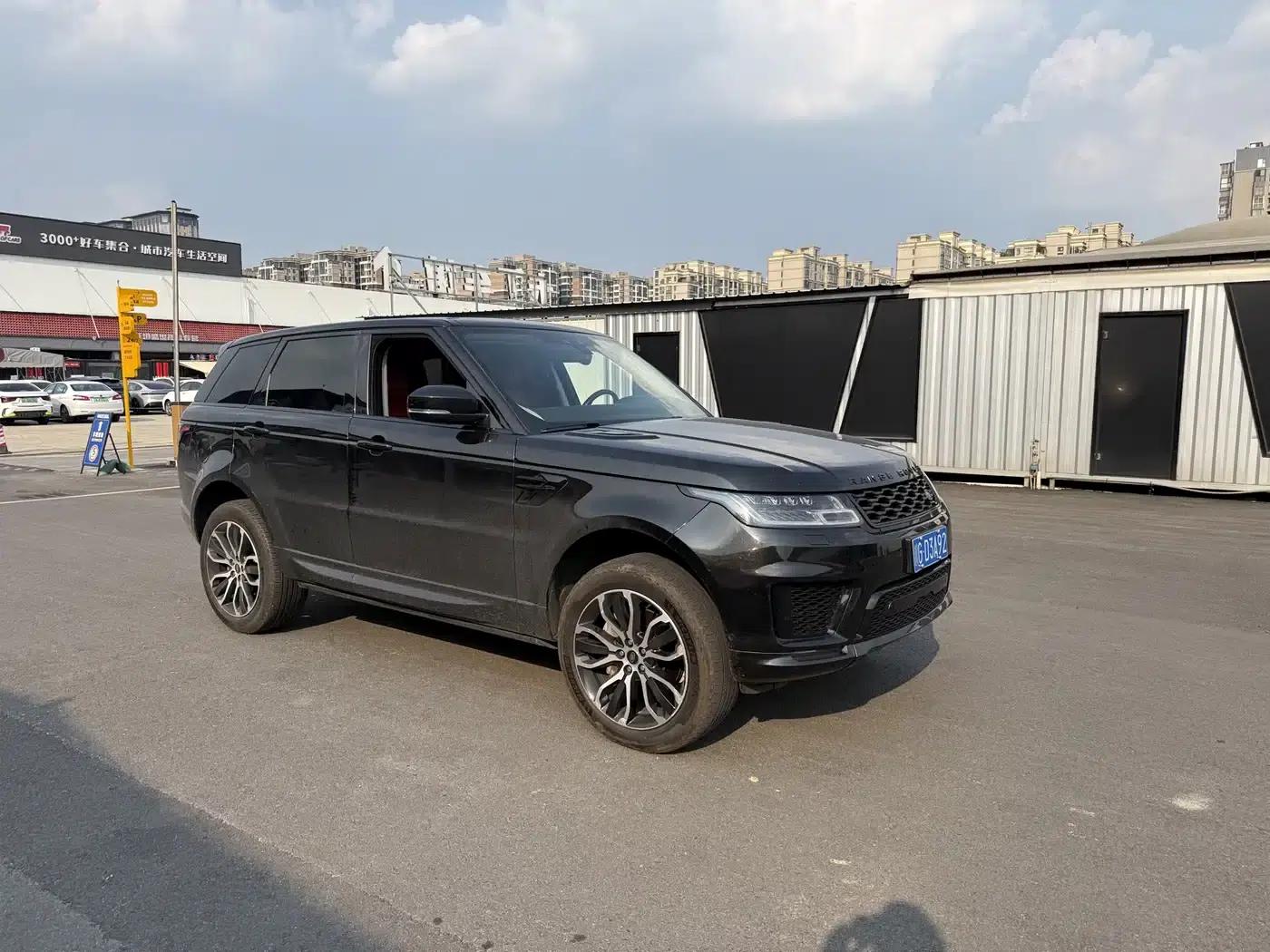 Range Rover Sport 2022 3.0 L6 Black Edition — миниатюра 3