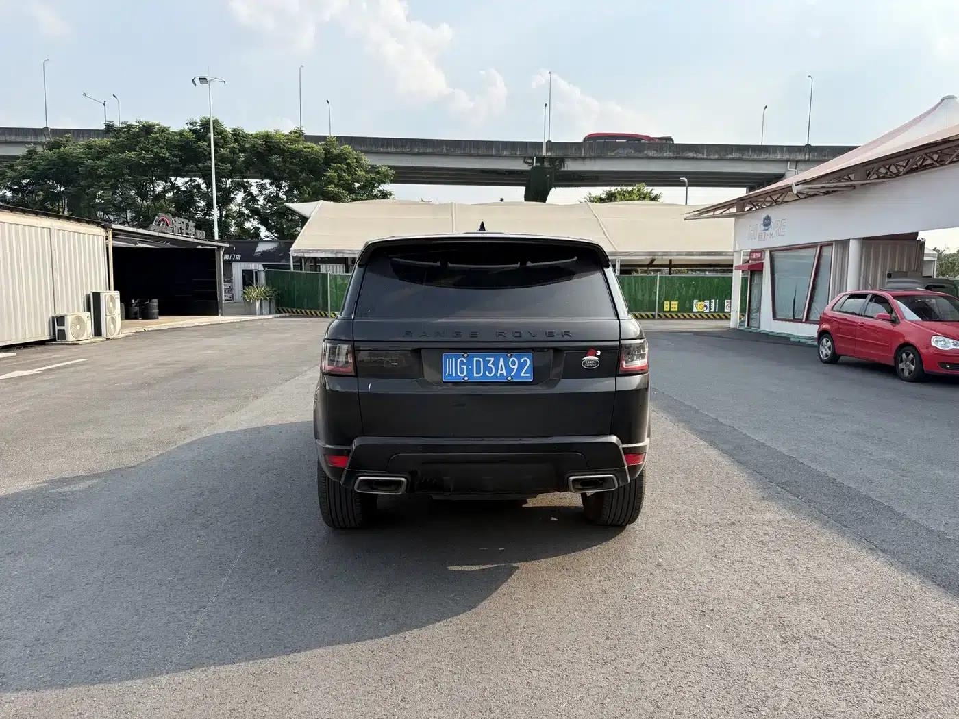 Range Rover Sport 2022 3.0 L6 Black Edition — миниатюра 10