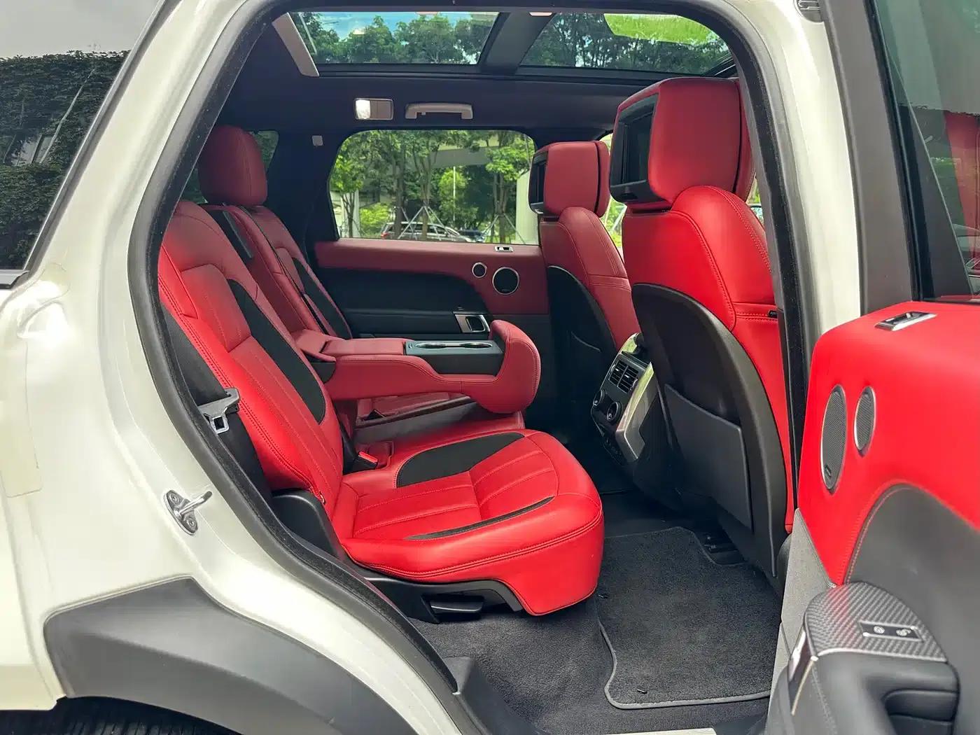 Range Rover Sport 2020 3.0 L6 HSE Dynamic — миниатюра 13