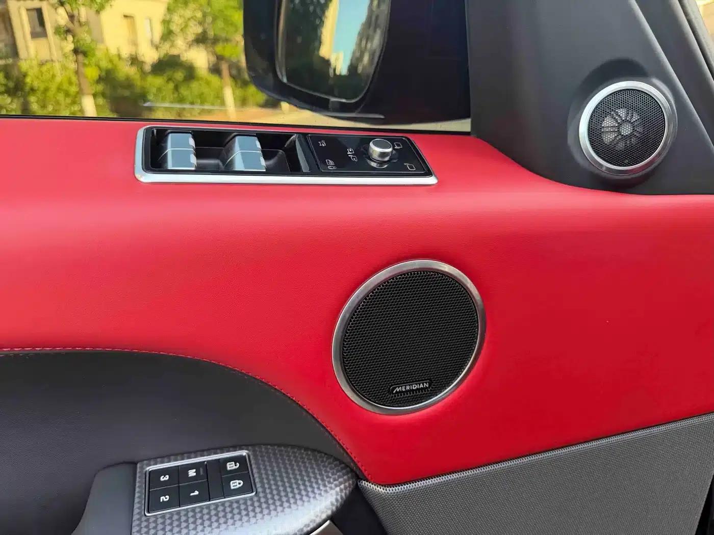 Range Rover Sport 2021 3.0 L6 Black Edition — миниатюра 4