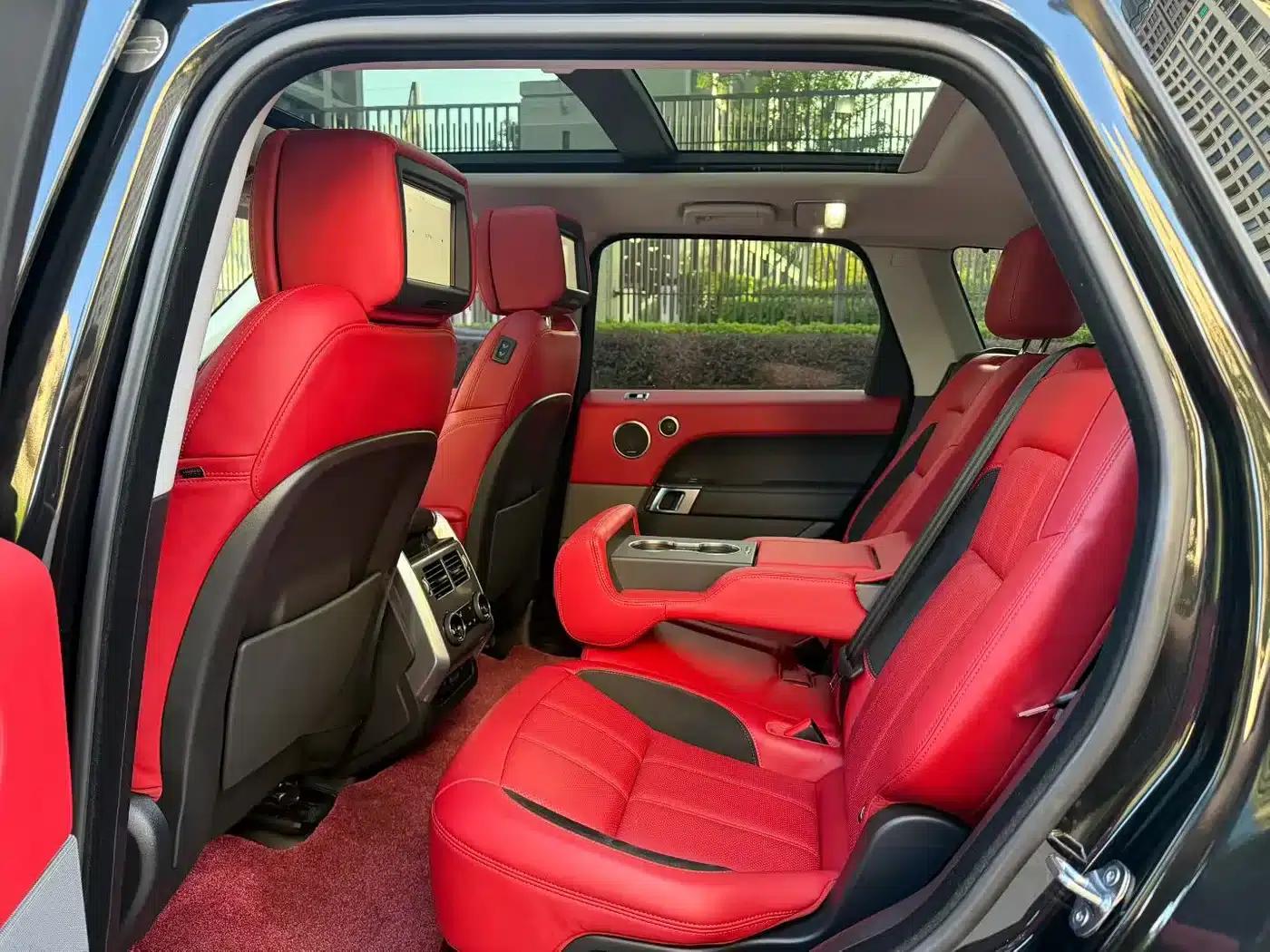 Range Rover Sport 2021 3.0 L6 Black Edition — миниатюра 8