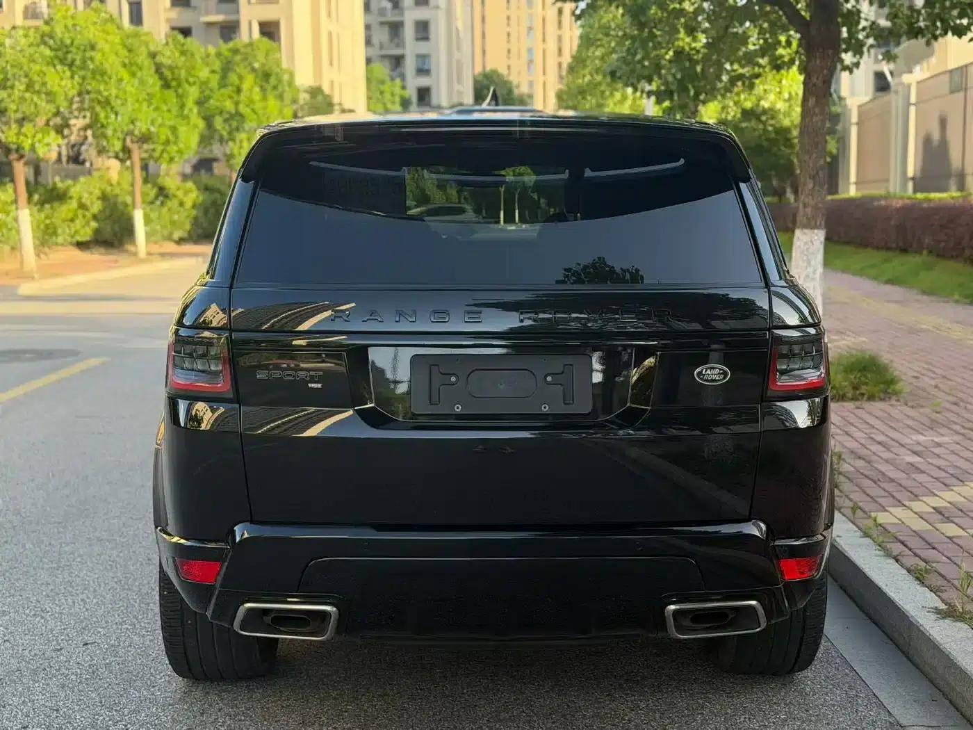 Range Rover Sport 2021 3.0 L6 Black Edition — миниатюра 10
